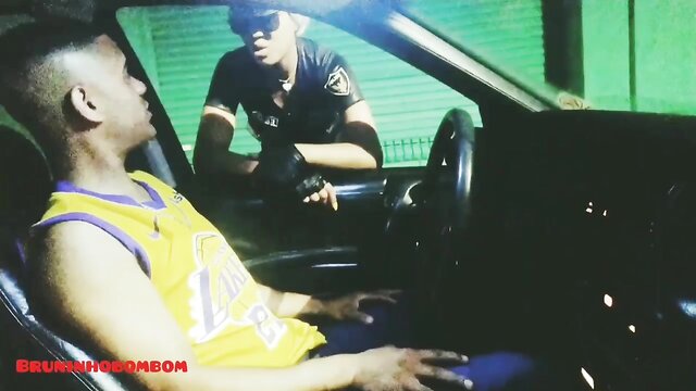 Police officer having sex in car. Free porn movies. Bruninho Bombom. Brunette pornstar in hardcore action.